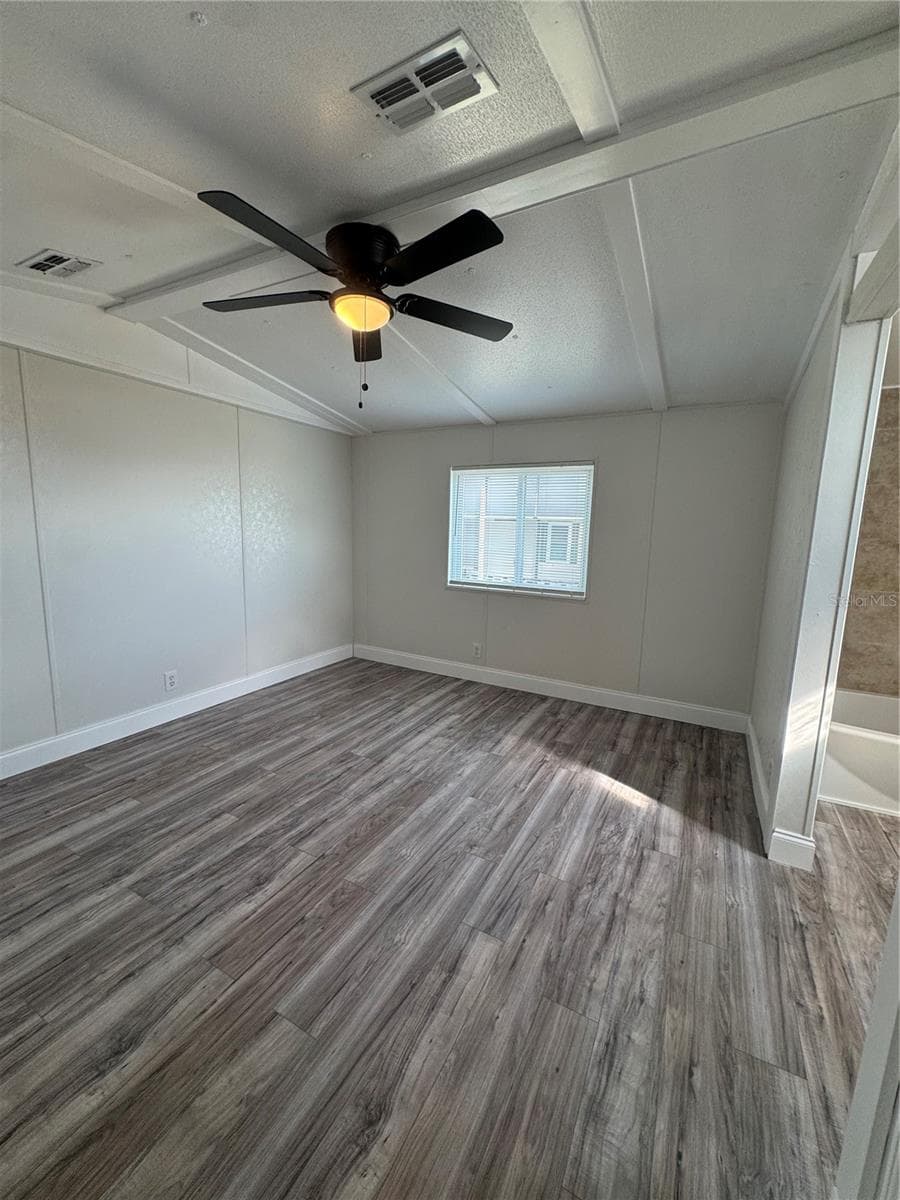 5035 SOUTHSHORE DRIVE — photo 14 of 33