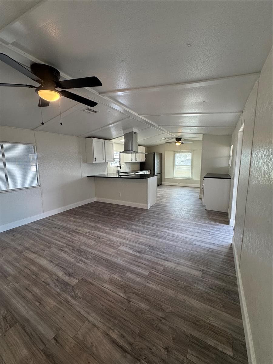 5035 SOUTHSHORE DRIVE — photo 6 of 33