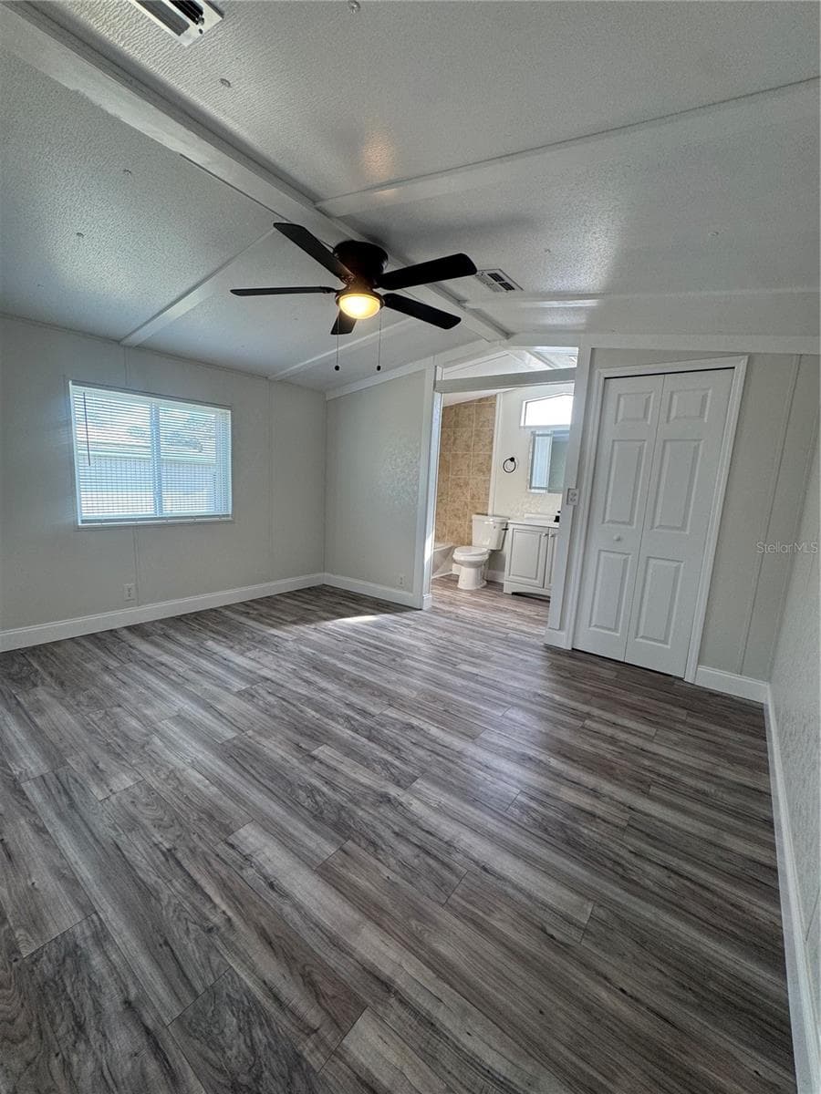 5035 SOUTHSHORE DRIVE — photo 15 of 33