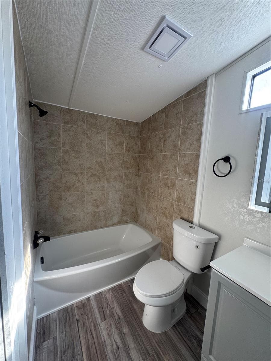 5035 SOUTHSHORE DRIVE — photo 17 of 33
