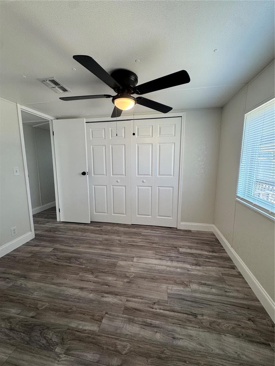 5035 SOUTHSHORE DRIVE — photo 18 of 33