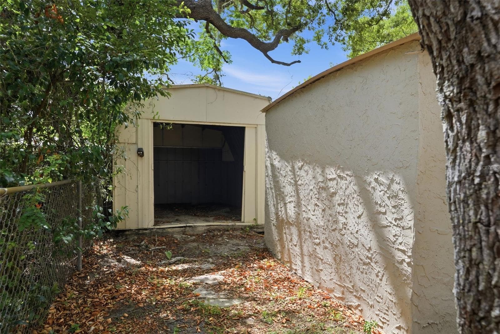11311 ALTOONA AVENUE — photo 31 of 47