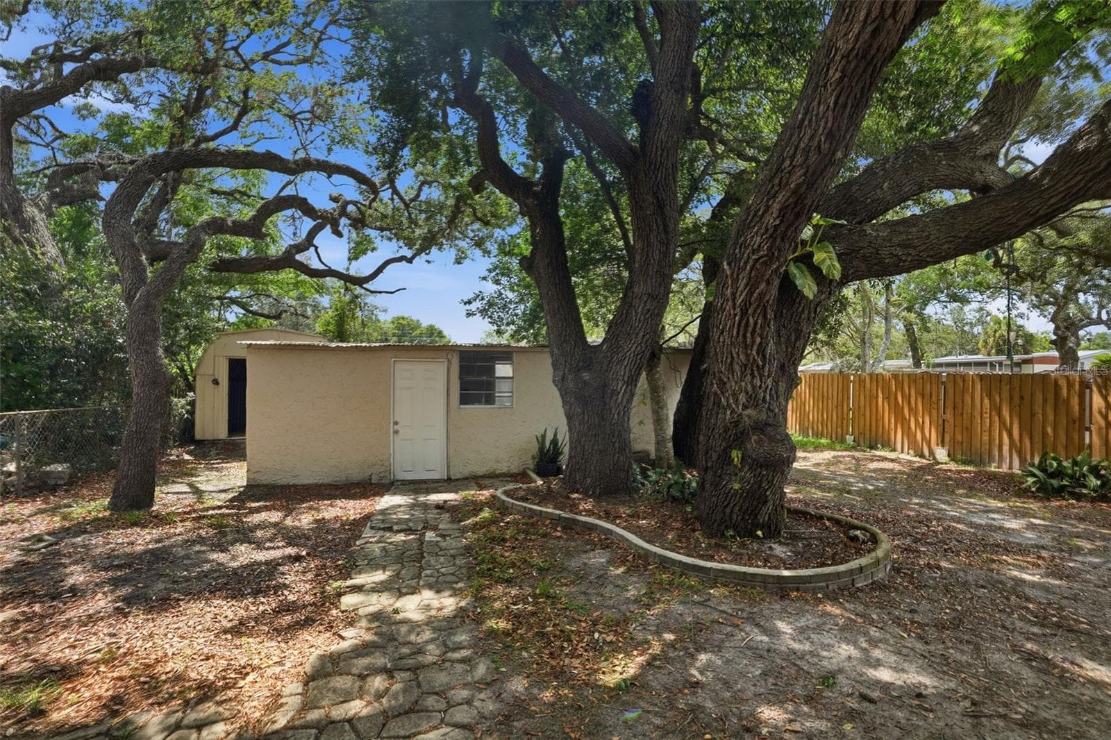 11311 ALTOONA AVENUE — photo 39 of 47