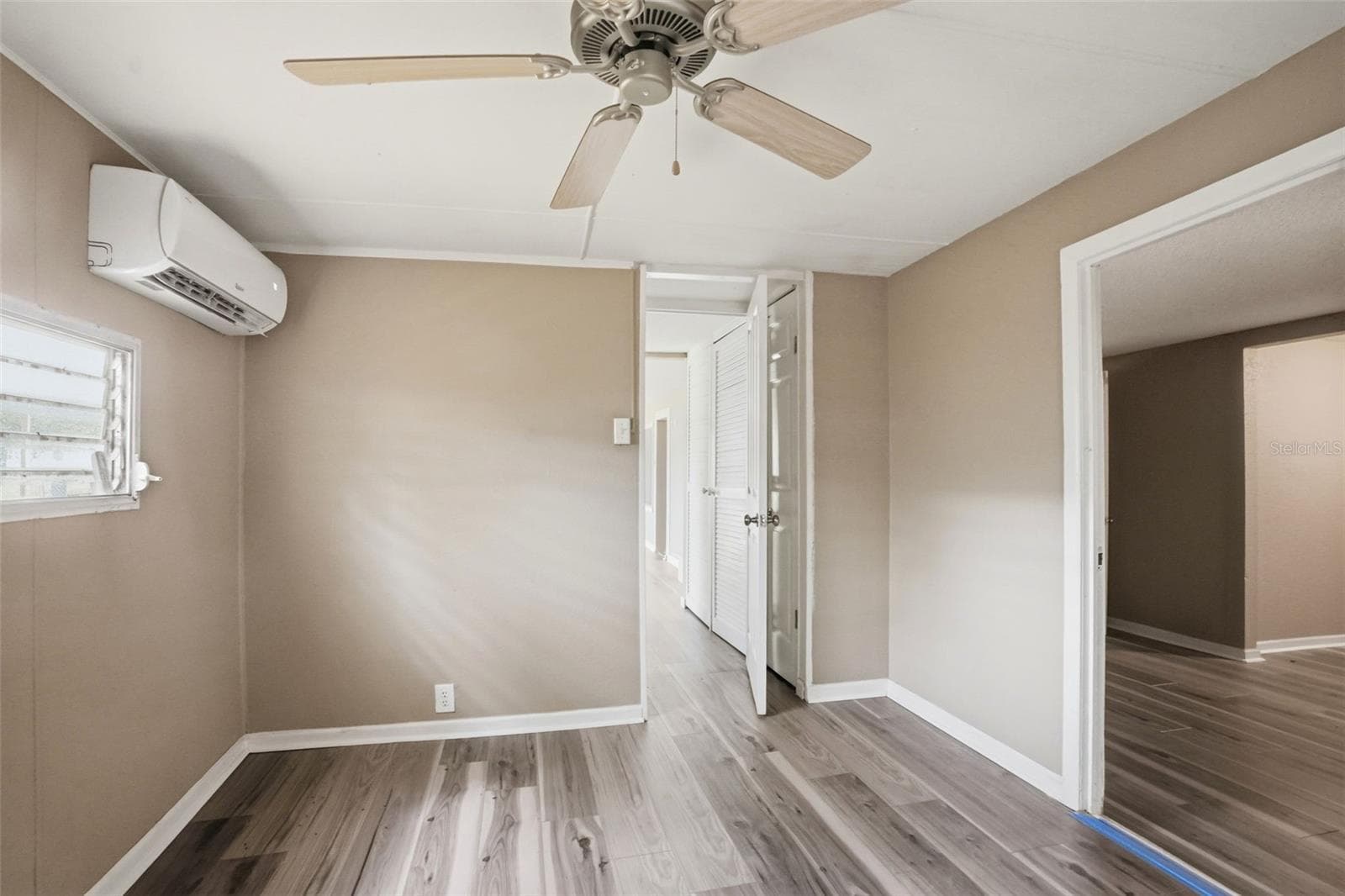 11311 ALTOONA AVENUE — photo 22 of 47