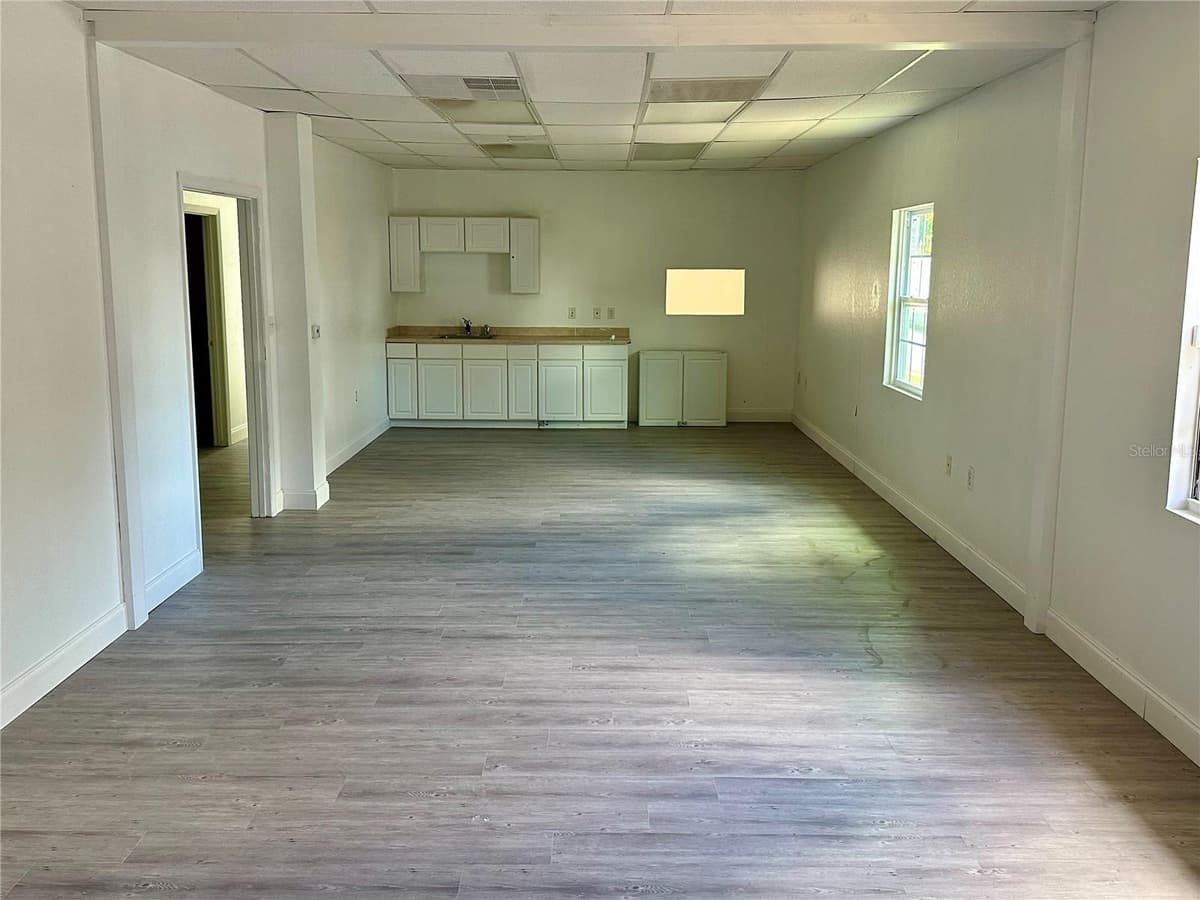 401 NORTH BOULEVARD — photo 6 of 22