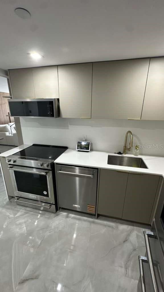 20505 COUNTRY CLUB DRIVE — photo 6 of 36