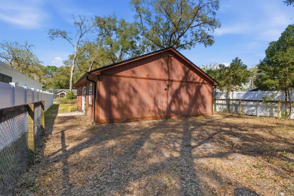 25130 ENSLEY ROAD — photo 14 of 15