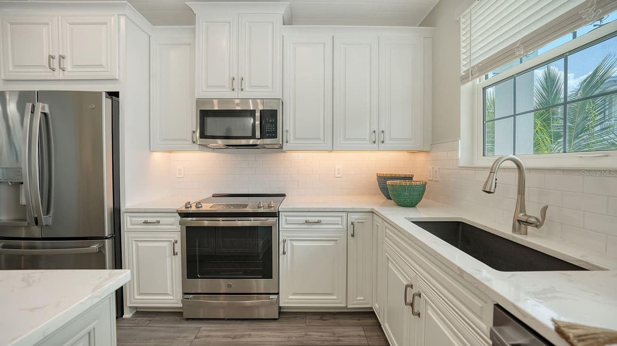 12413 GULF BREEZE TERRACE — photo 12 of 37