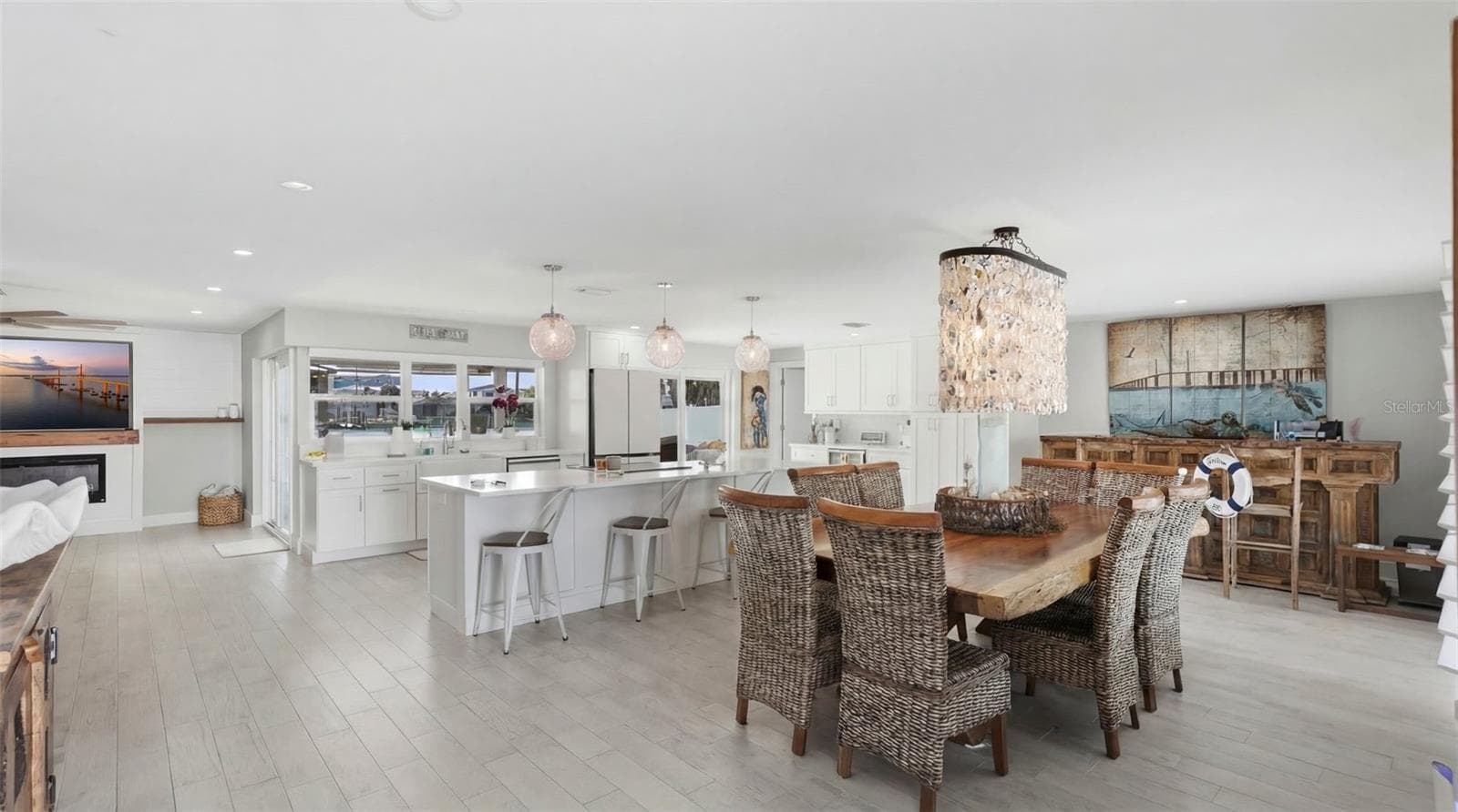 6420 3RD PALM POINT — photo 8 of 50