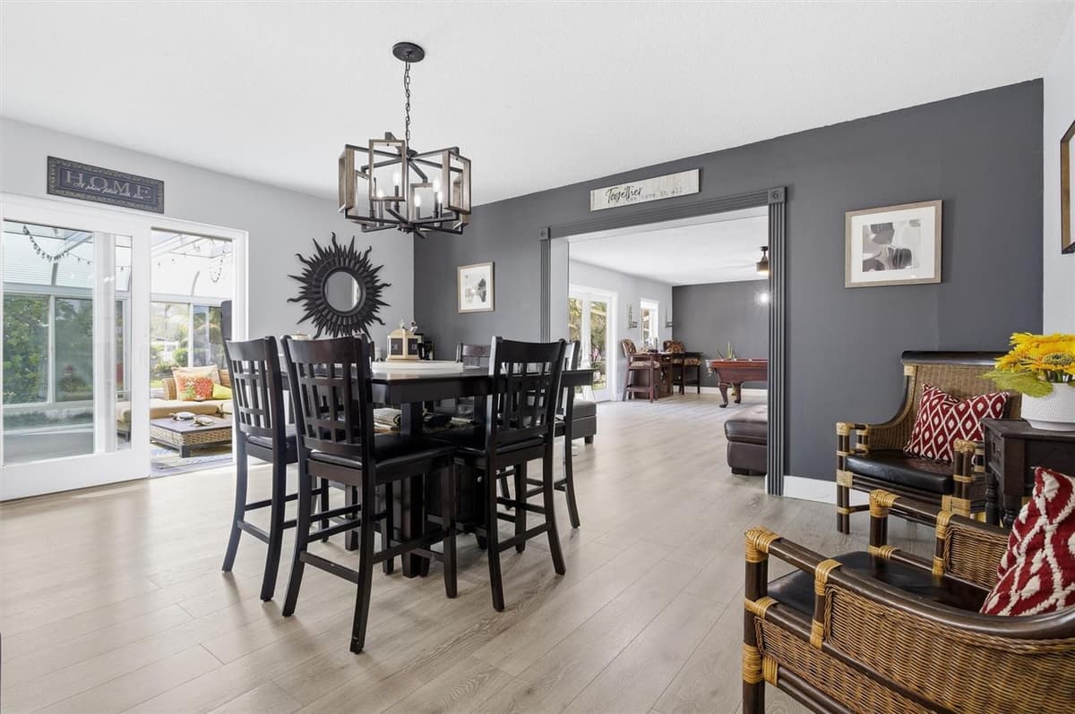 431 OLD HIATUS RD AVENUE — photo 16 of 52