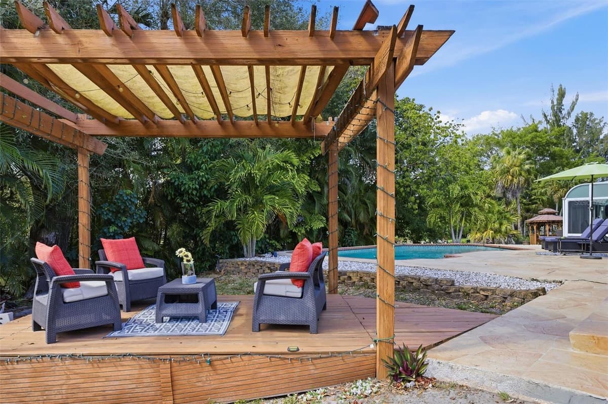 431 OLD HIATUS RD AVENUE — photo 8 of 52