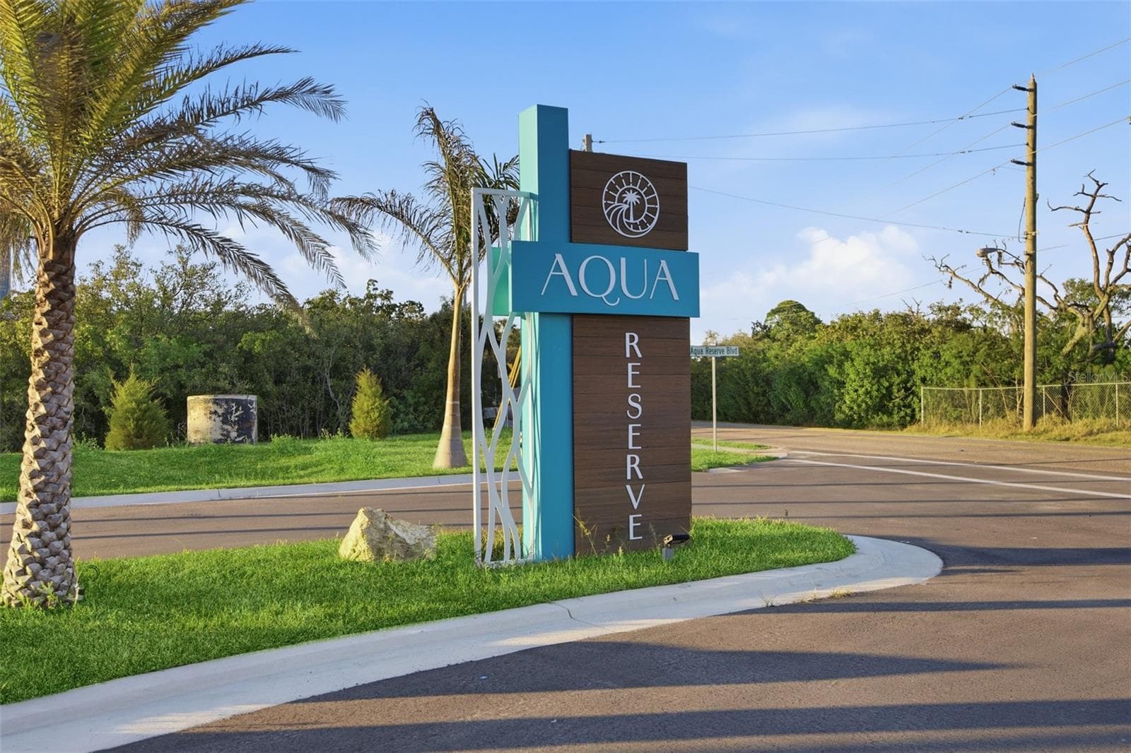 5956 AQUA RESERVE BOULEVARD — photo 4 of 50