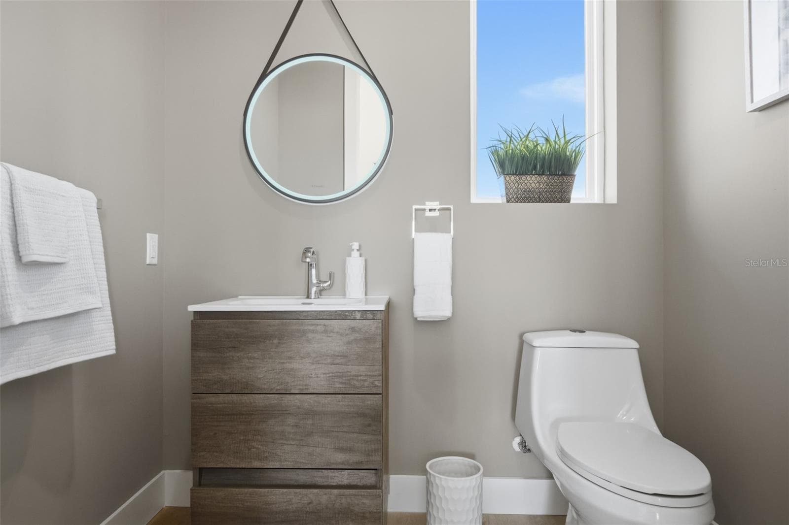 5956 AQUA RESERVE BOULEVARD — photo 16 of 50