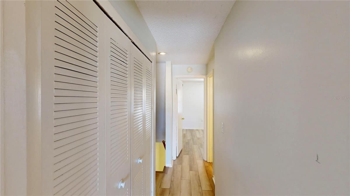 404 ORLANDO AVENUE — photo 19 of 29
