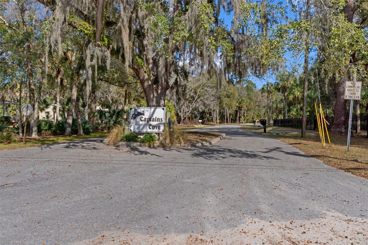 35 CAPTAINS COVE ROAD — photo 66 of 70
