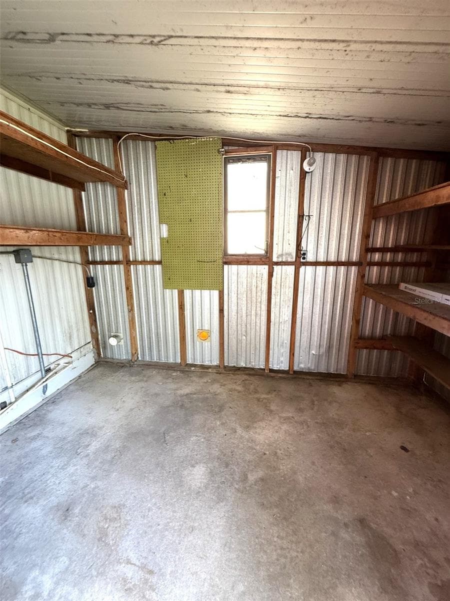 2055 FLORAL AVENUE — photo 23 of 25