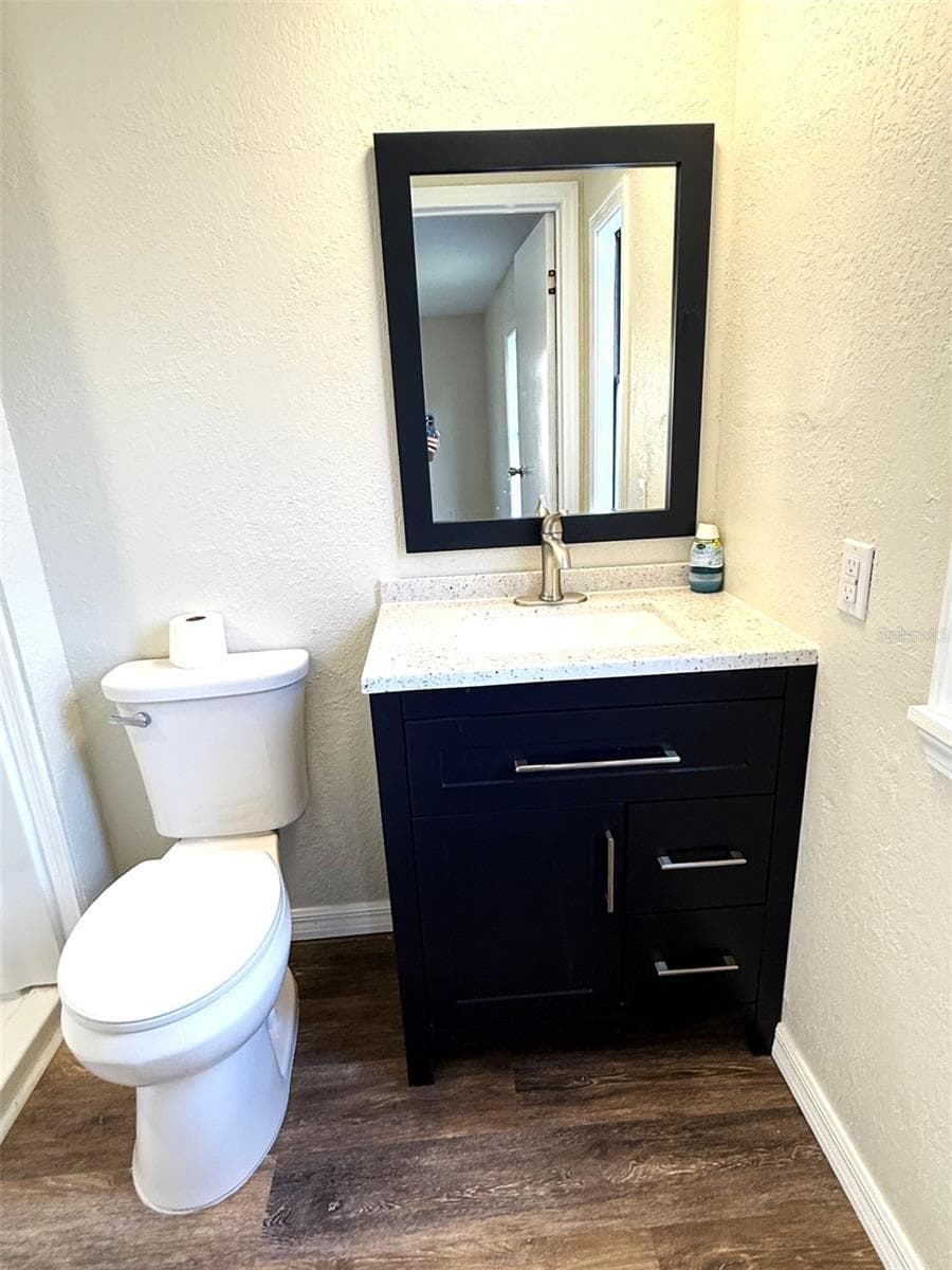 2055 FLORAL AVENUE — photo 10 of 25