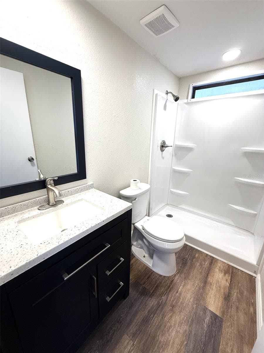 2055 FLORAL AVENUE — photo 14 of 25