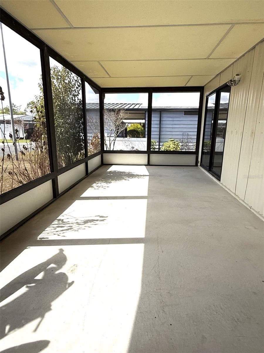 2055 FLORAL AVENUE — photo 18 of 25