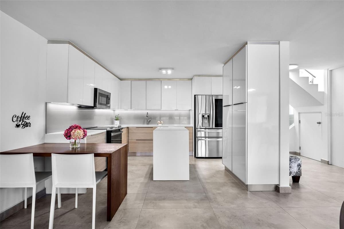 M1 COSTA DORADA — photo 37 of 51