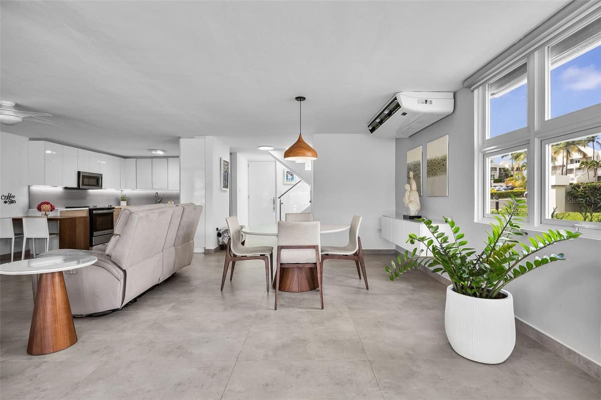 M1 COSTA DORADA — photo 39 of 51