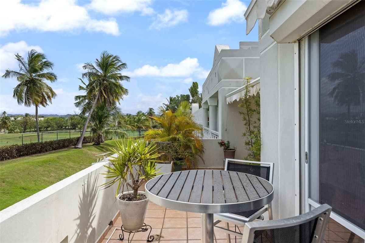 M1 COSTA DORADA — photo 24 of 51
