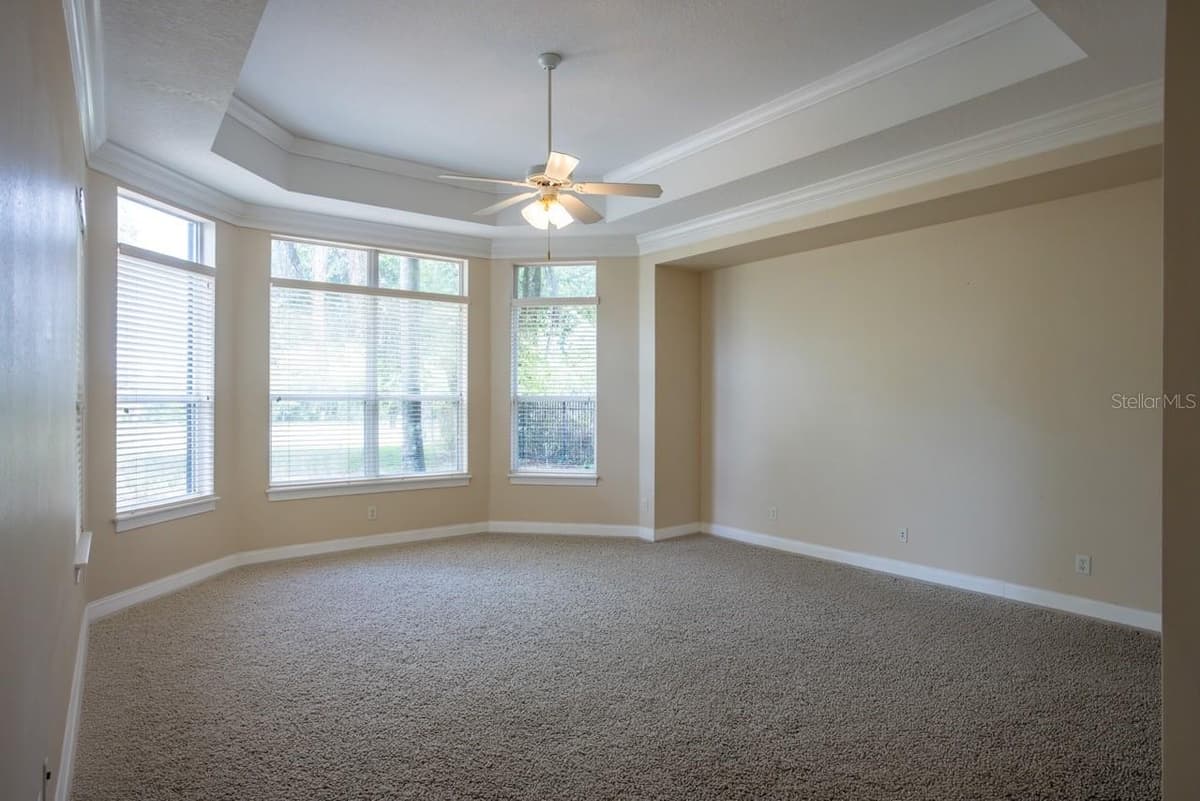 25609 HAWKS RUN LANE — photo 10 of 36