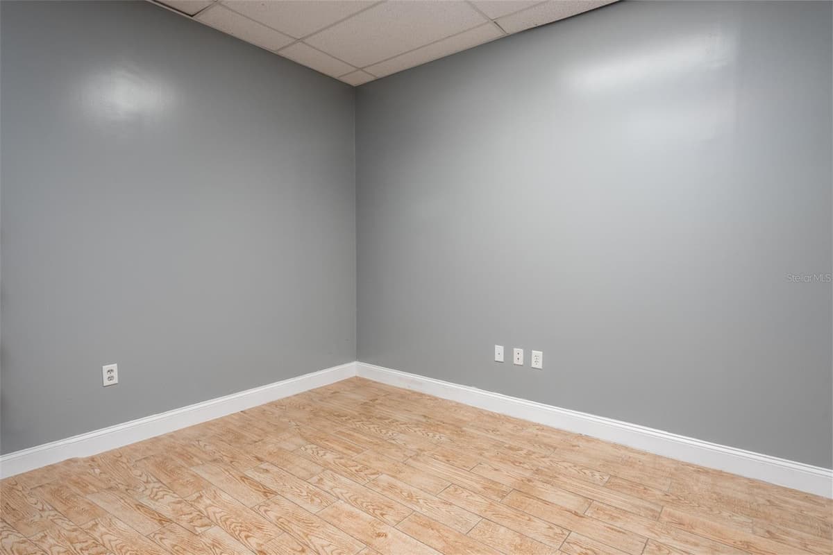 1770 BUSINESS CENTER LANE — photo 15 of 20