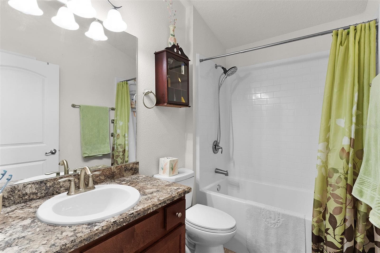 403 EDITH DRIVE — photo 17 of 28