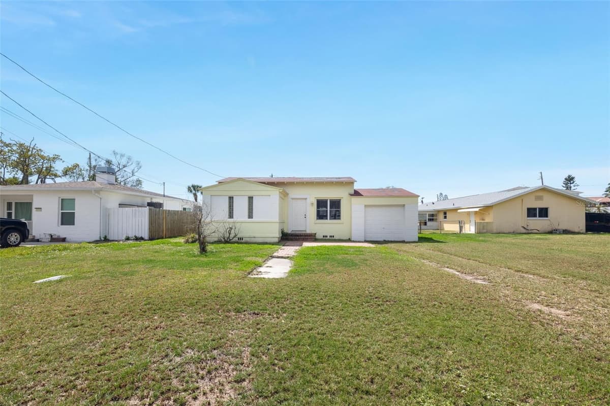 15822 REDINGTON DRIVE — photo 10 of 11