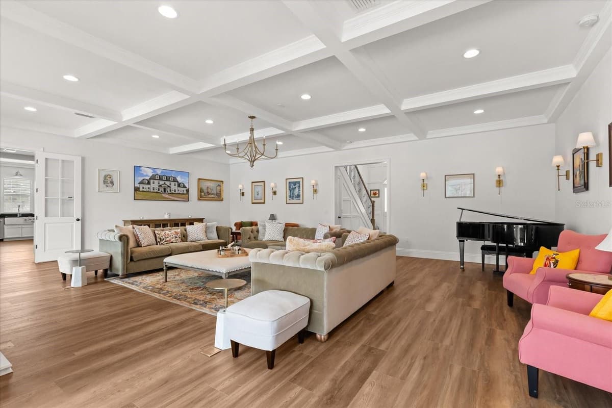 4510 PACKARD AVENUE — photo 13 of 89