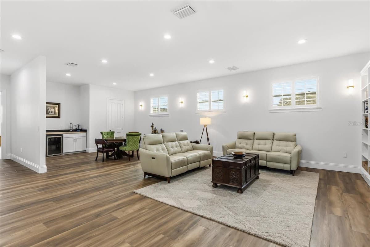 4510 PACKARD AVENUE — photo 50 of 89