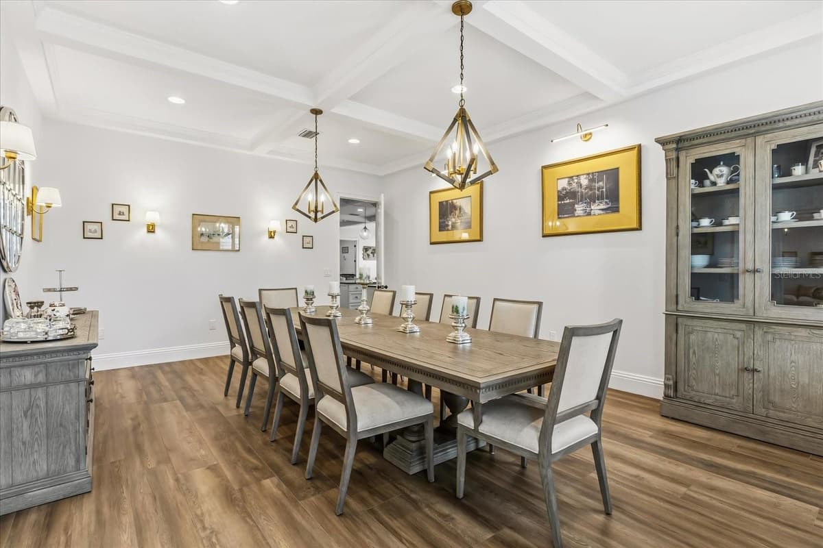 4510 PACKARD AVENUE — photo 32 of 89
