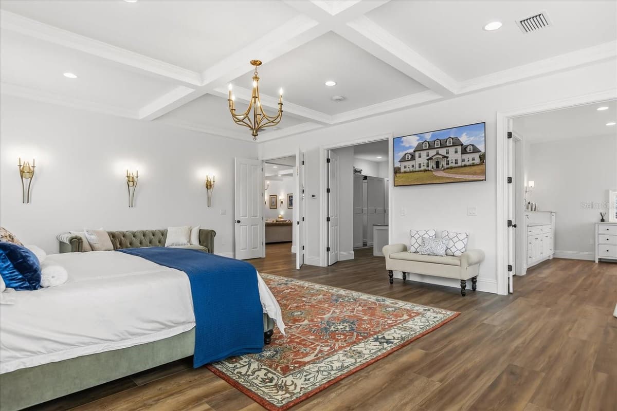 4510 PACKARD AVENUE — photo 35 of 89