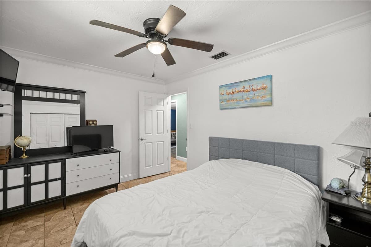 5947 AVENUE C — photo 16 of 32