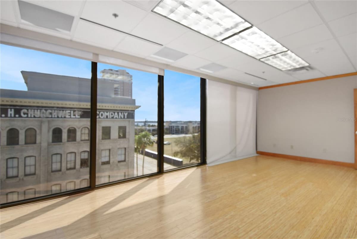 233 BAY STREET — photo 3 of 14