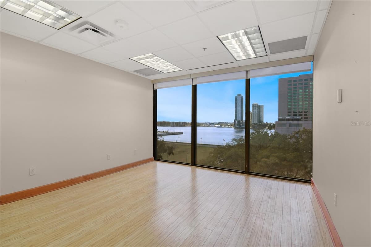 233 BAY STREET — photo 8 of 14
