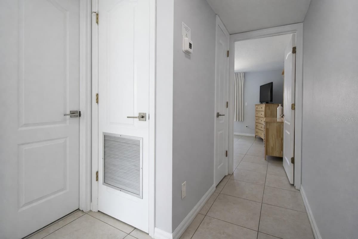 5200 OCEAN BEACH BOULEVARD — photo 15 of 30