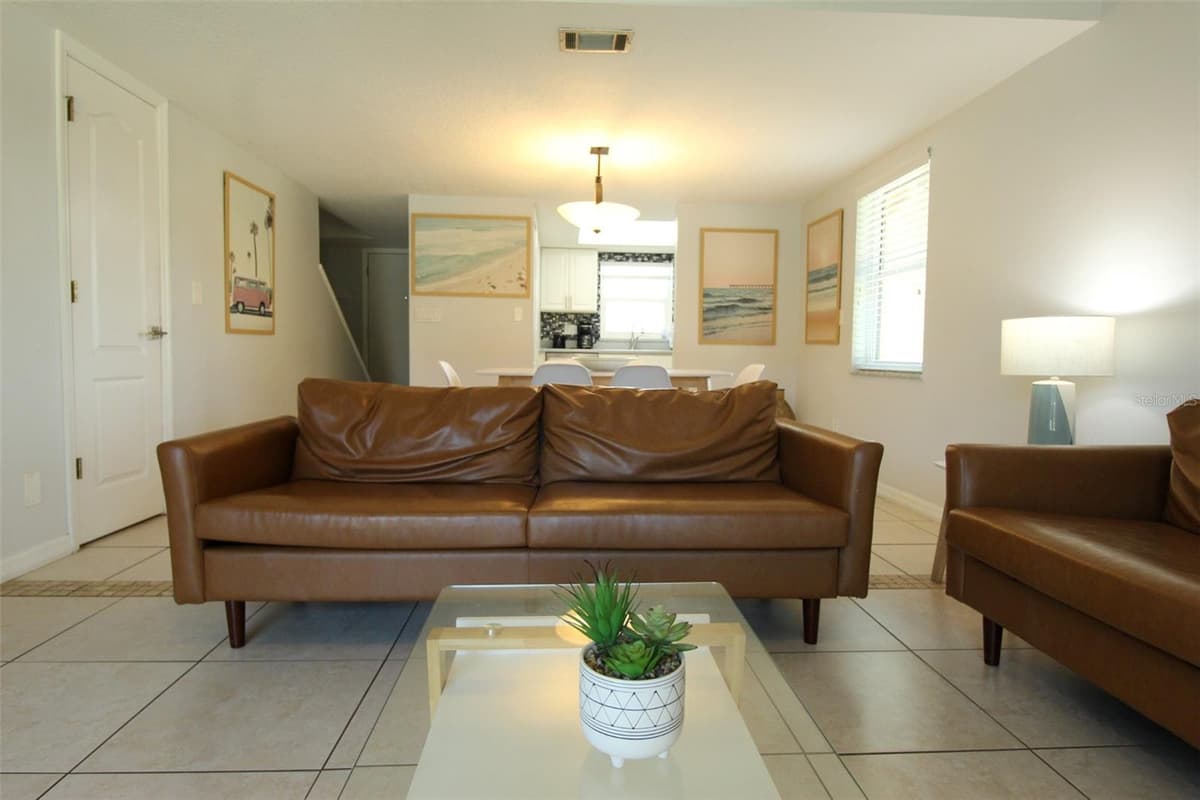 5200 OCEAN BEACH BOULEVARD — photo 6 of 30