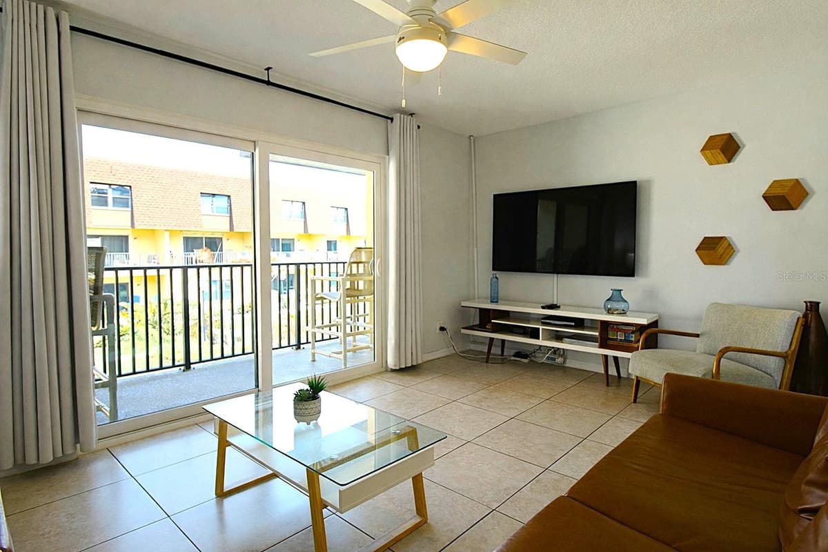 5200 OCEAN BEACH BOULEVARD — photo 3 of 30