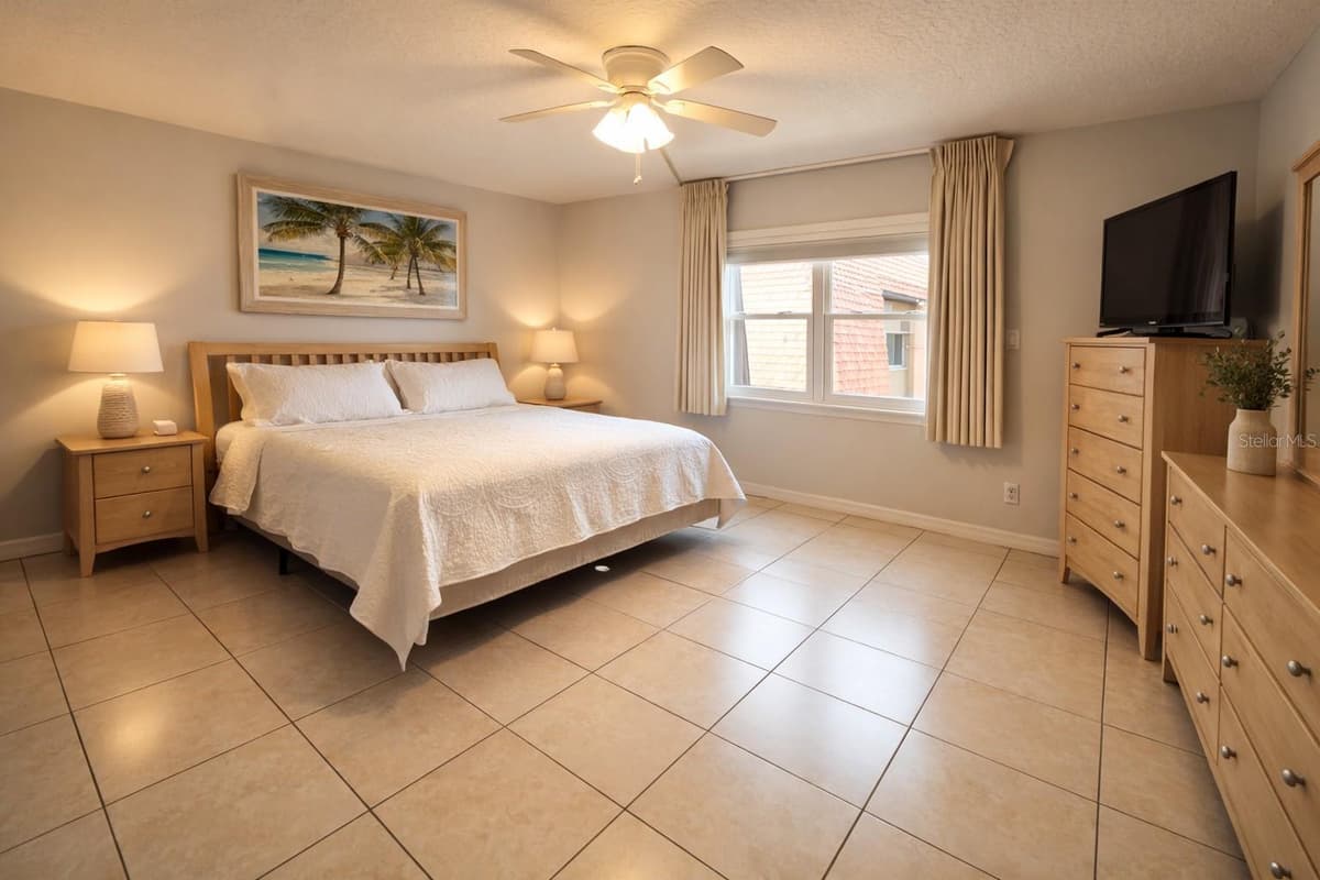 5200 OCEAN BEACH BOULEVARD — photo 18 of 30