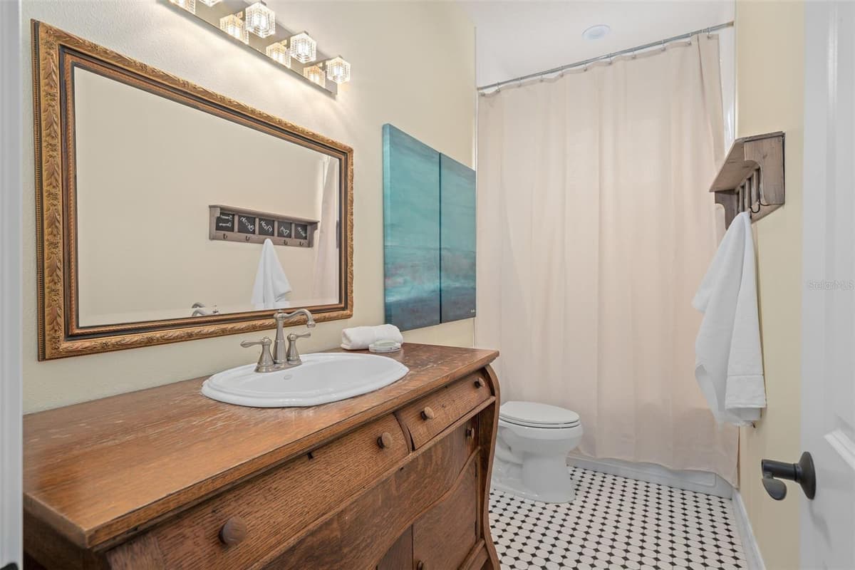 5301 CARSON STREET — photo 43 of 69