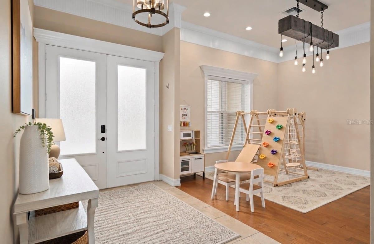5301 CARSON STREET — photo 10 of 69