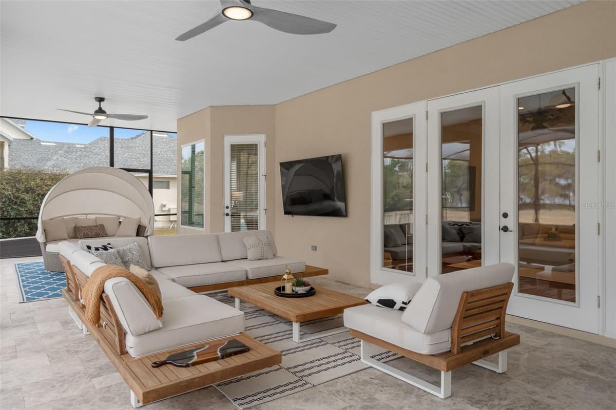 5301 CARSON STREET — photo 48 of 69