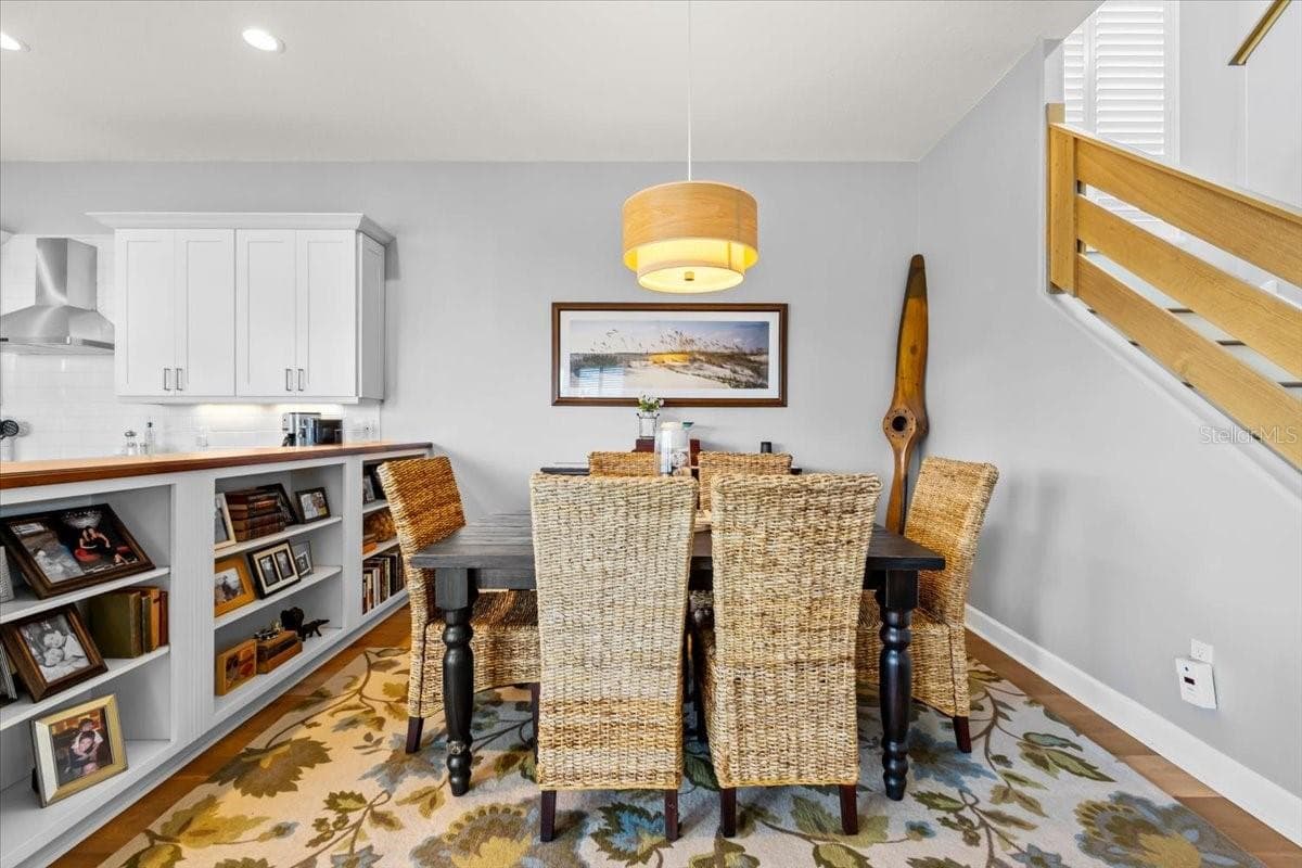 8117 BRIGHTON DRIVE — photo 18 of 81