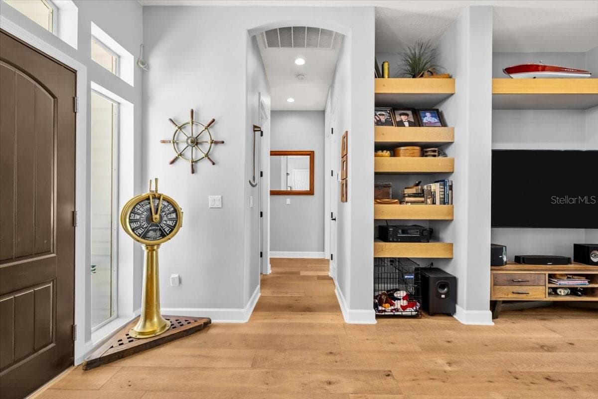 8117 BRIGHTON DRIVE — photo 10 of 81
