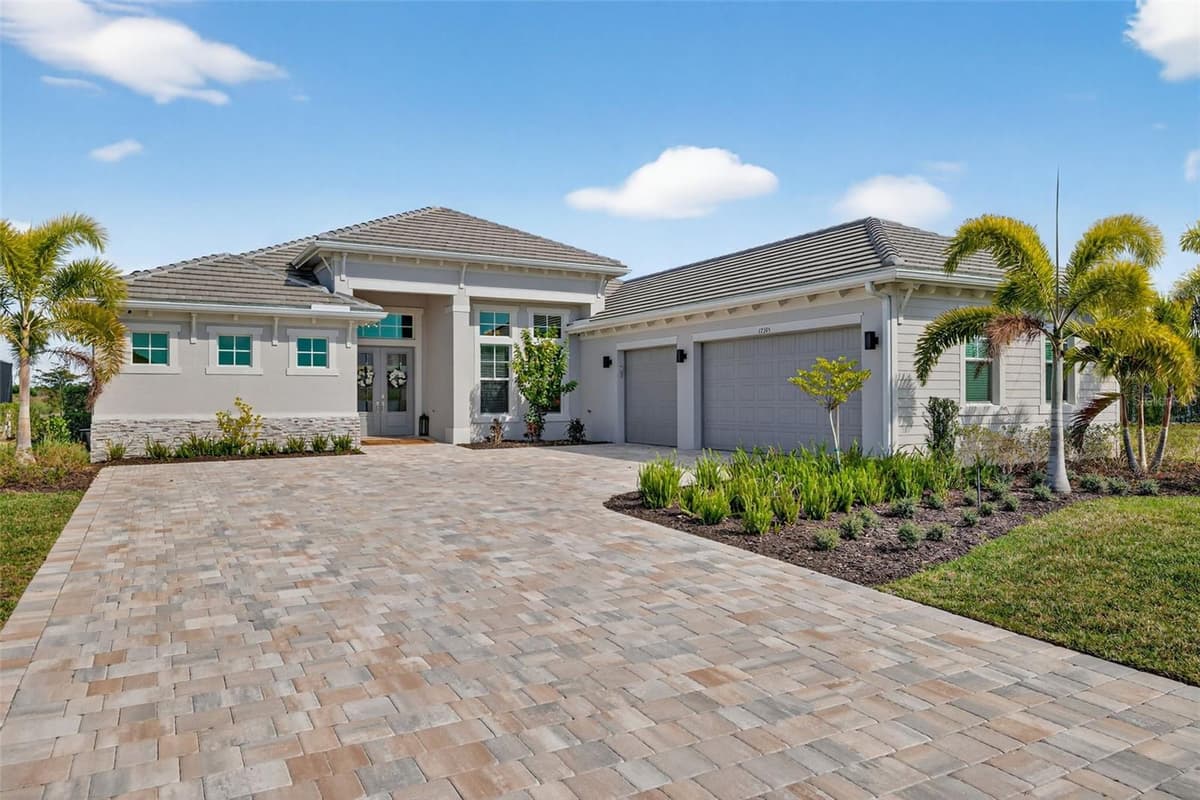 17395 BLUE SAPPHIRE DRIVE — photo 3 of 51