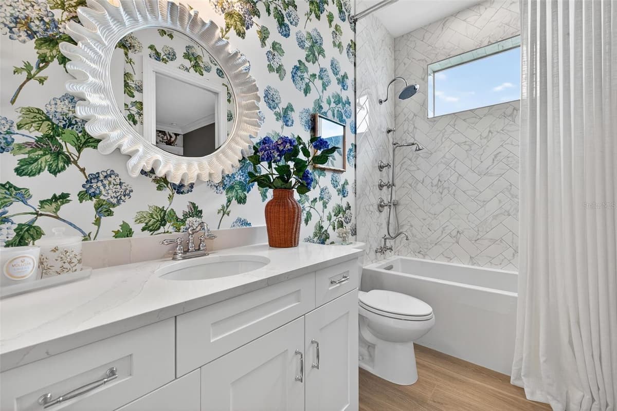 17395 BLUE SAPPHIRE DRIVE — photo 33 of 51
