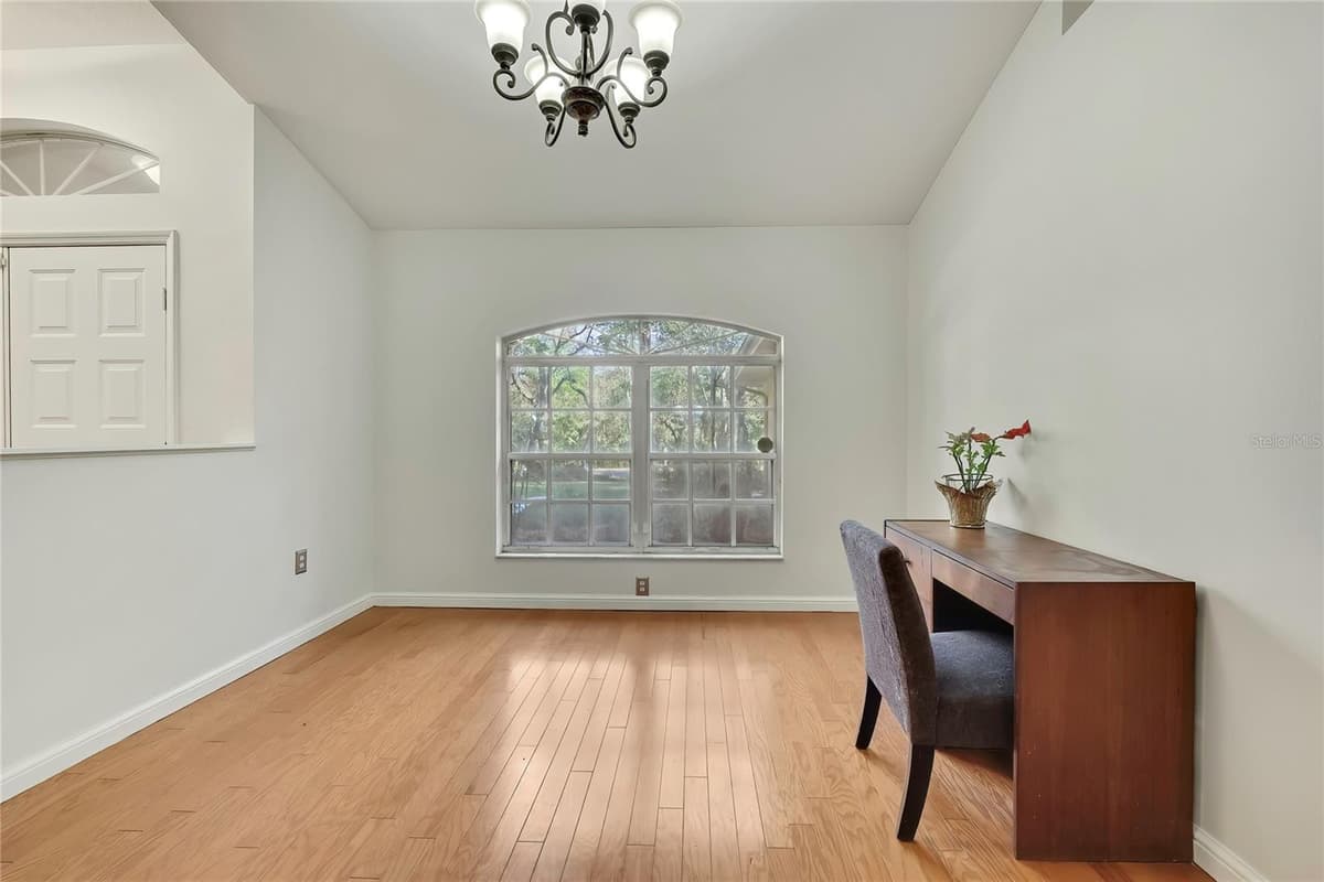 340 SAVOY STREET — photo 15 of 63