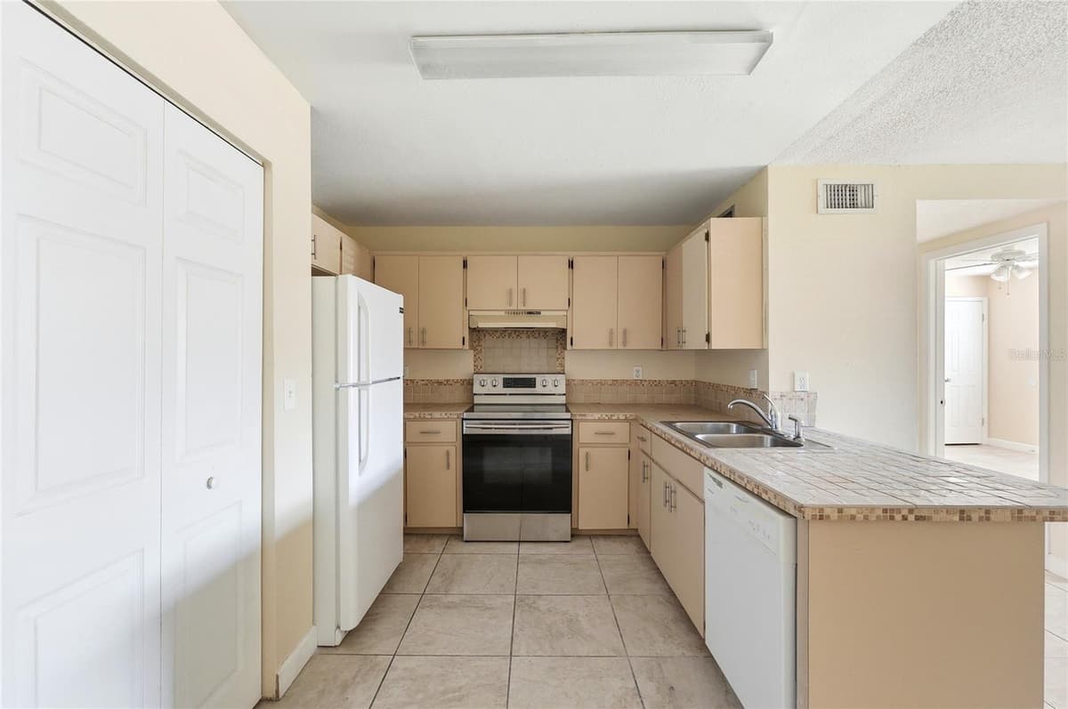 2300 CANNON TERRACE — photo 54 of 58
